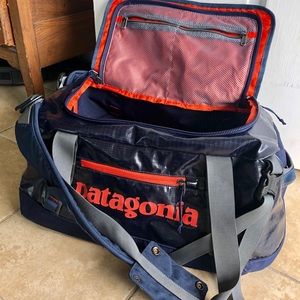 Patagonia 45 L Black Hole Duffel - TAGS ON